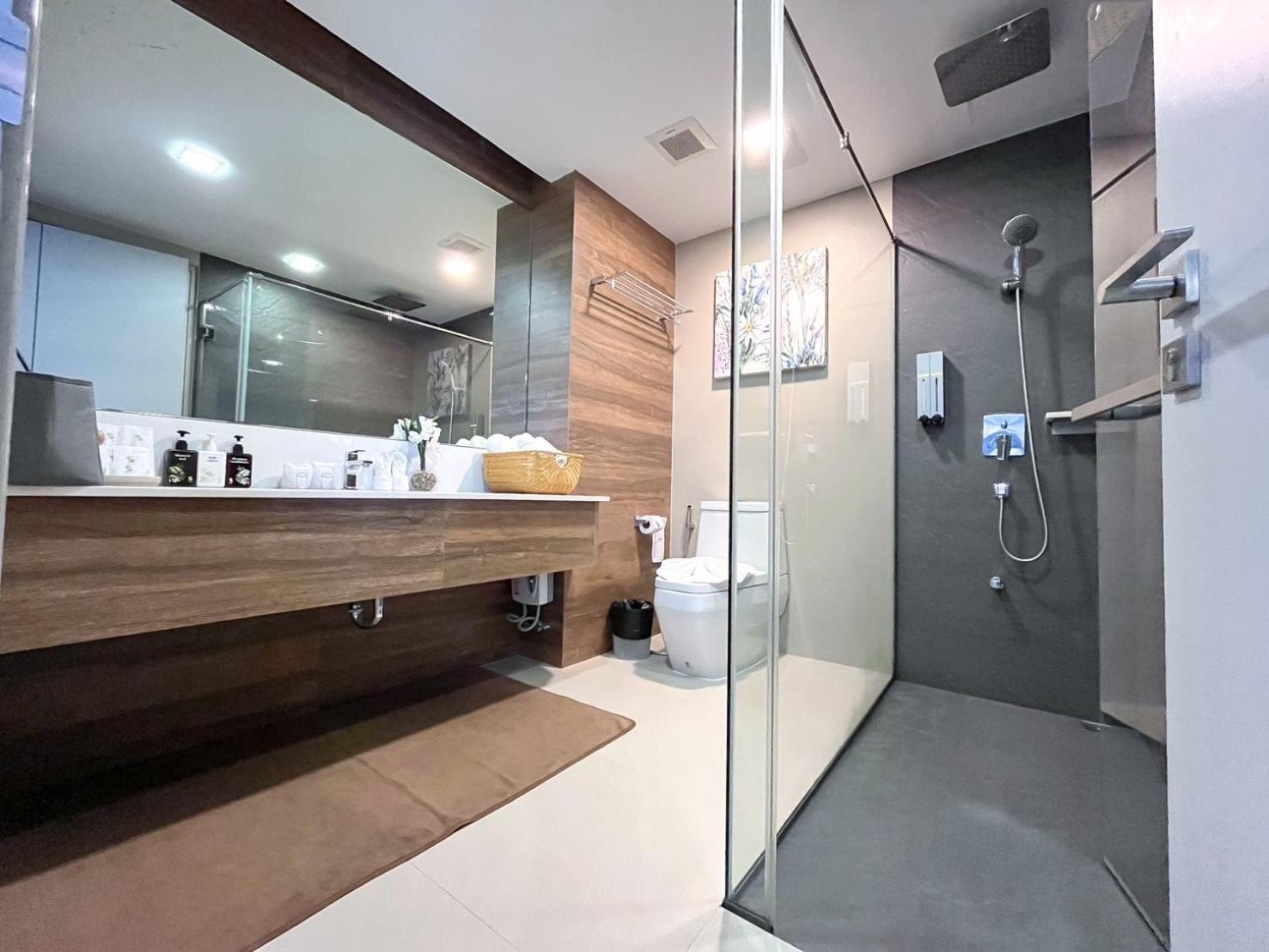 Slive Hotel Surin Exterior photo