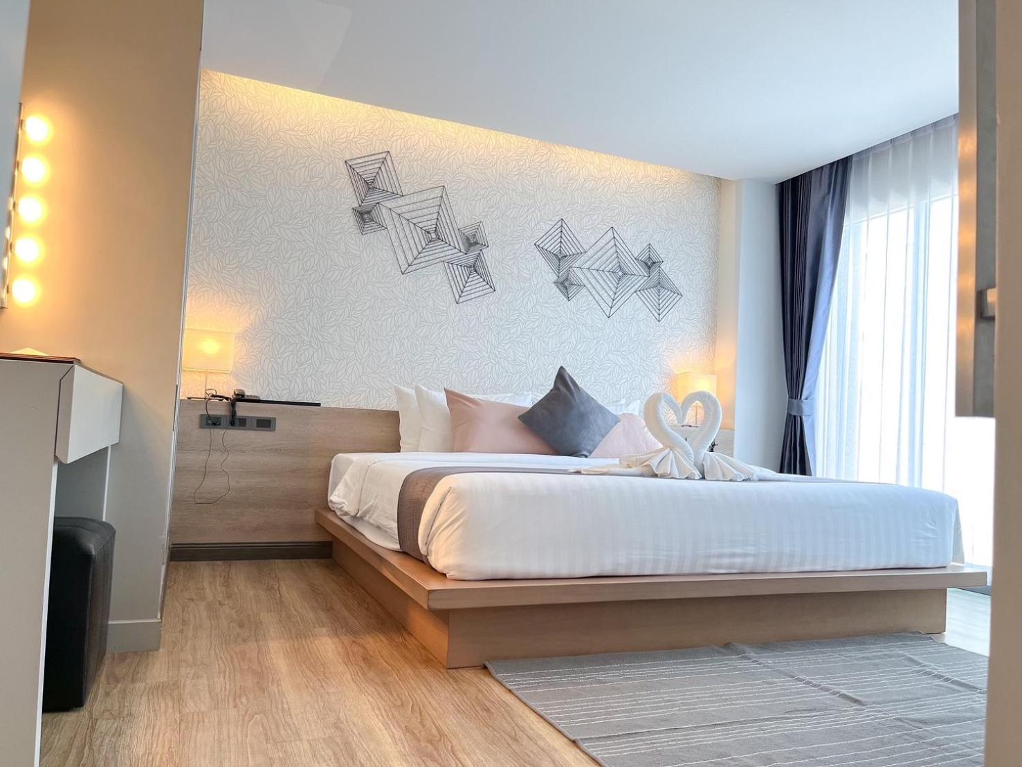 Slive Hotel Surin Exterior photo